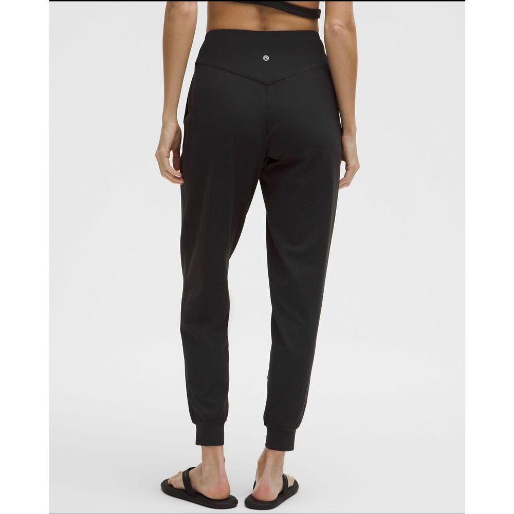 Lululemon Align Joggers Black size 4 28”